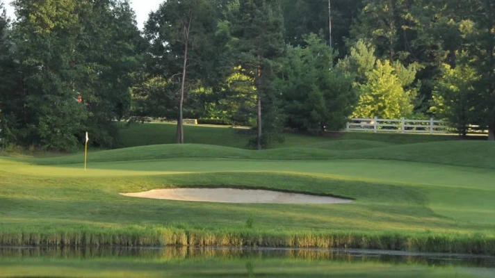 Huntmore Golf Club 18 Hole Public Golf Course Located in Brighton MI